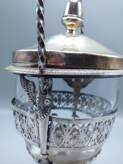 null Silver jam the square foot, the body, with alternating friezes of clovers and...