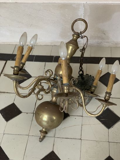 null Dutch style brass chandelier 

Height: 65 cm