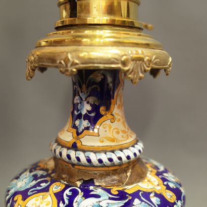 null Pair of oil and ceramic lamps with neo-Renaissance polychrome decoration.

(One...
