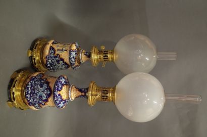 null Pair of oil and ceramic lamps with neo-Renaissance polychrome decoration.

(One...