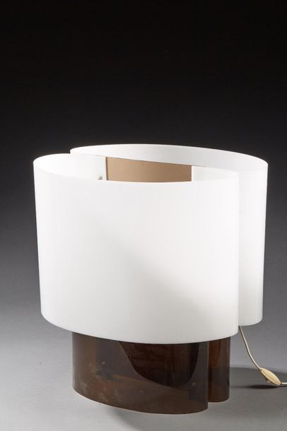 null Danielle QUARANTE ( 1938-)

DIRE Editeur

Cyclade

Lampe de table en plexi glace...