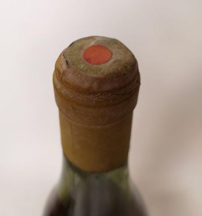 null 1 bouteille CHASSAGNE-MONTRACHET Blanc- Emile Guyon & Fils 1961 

Étiquette...