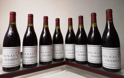 null 8 bouteilles VOLNAY 1er cru "Champans" - Marquis d'Angerville 1985 Niveaux entre...