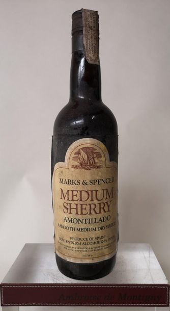 null 1 bouteille ancienne SHERRY AMONTILLADO - Marks & Spencer