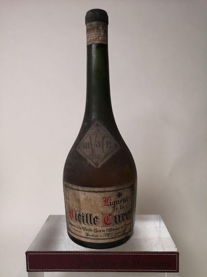null 1 bouteille LIQUEUR de La VIEILLE CURE de L'Abbaye de Cenon Années 60 Etiquette...