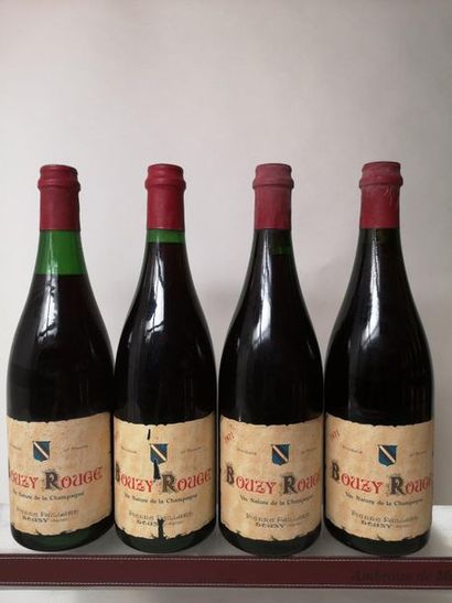 null 4 bouteilles BOUZY - Pierre PAILLARD 1971 Etiquettes légèrement tachée, 1niveau...