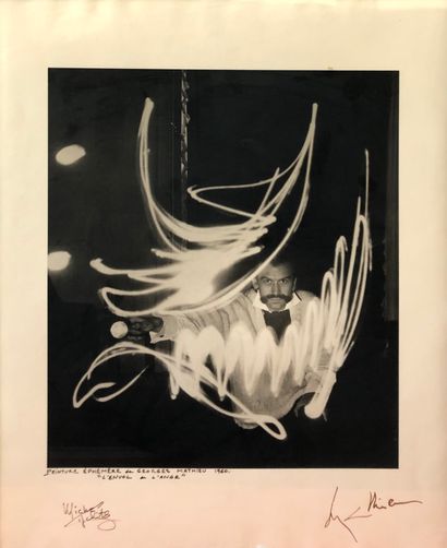null Georges MATTHIEU et Michel LIEPCHTZ

Peinture éphémère, l'envol de l'ange 1960

Photographie...
