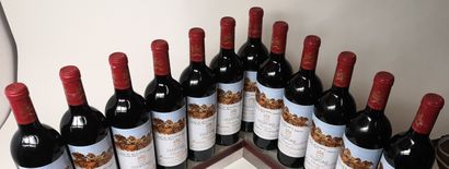 null 
12 bouteilles CHÂTEAU MOUTON ROTHSCHILD - 1er Gcc Pauillac 2004 Caisse bois.

Attention,...