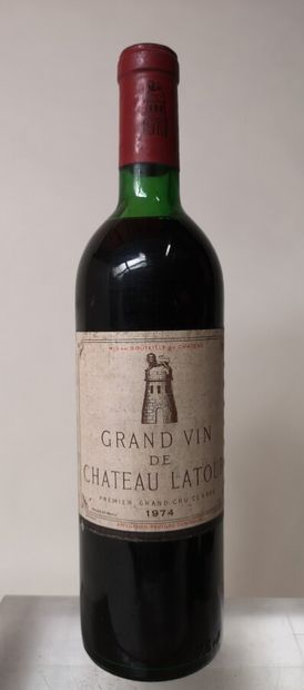 null 
1 bouteille CHÂTEAU LATOUR - 1er Gcc Pauillac 1974




Etiquette légèrement...