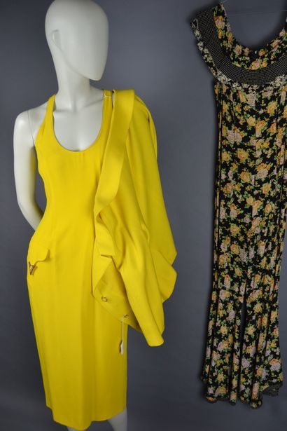 null *Lot of clothes including : 

Gianni VERSACE

- Flared silk jumpsuit, round...