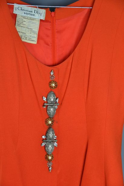 null *Christian DIOR 1993

Lot of clothing including : 

- Coral colored tunic top,...
