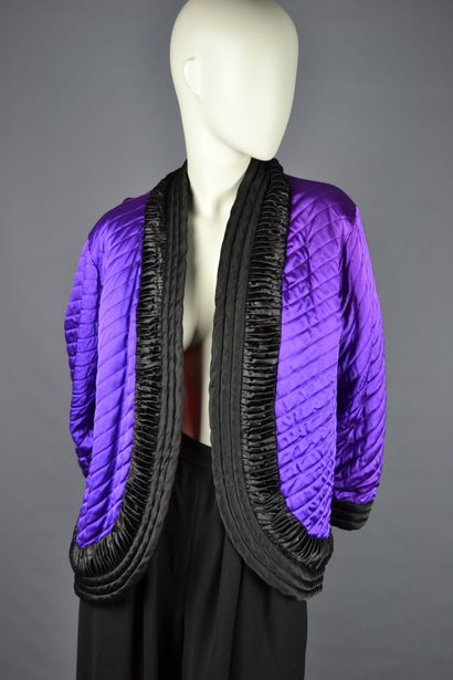 null SAINT LAURENT Left Bank

Purple satin (acetate) overstitched jacket with black...