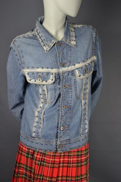 null *Lot of clothes including :

D&G Dolce Gabana

- Washed and studded denim jacket,...