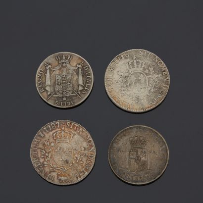null Quatre pièces en argent :

- 2 Louis XVI Benedictum 1786 - 1787 

- 5 lires...