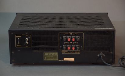 null HITACHI HMA-7500

Ampli de puissance à  MOSFET de 1979, 2 x 75 W sous 8 Ohms,...