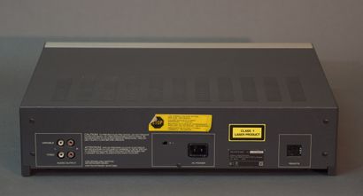null REVOX B225 lecteur CD Revox B225 de 1985, doté d'une mécanique Philips CDM1...