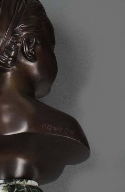 null Buste d'enfant en bronze à patine brune d'après Houdon. Base en marbre.

Hauteur...