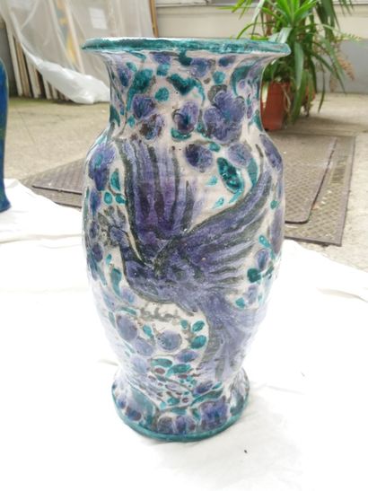 null Edouard CAZAUX (1889-1974)

Vase balustre à col ourlé en faïence à décor en...