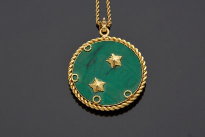 null Medallion in yellow gold 18 k (750 thousandths) representing the astrological...