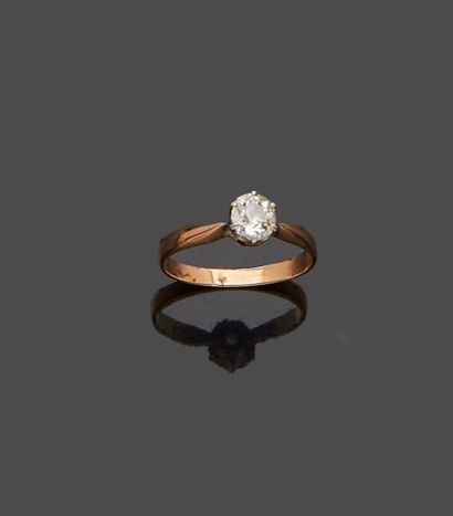 Solitaire ring in yellow gold 18 k (750 thousandths)...