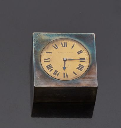 null LEUCHARS & SON

Square silver clock, gilt dial with Roman numerals, blue enamelled...