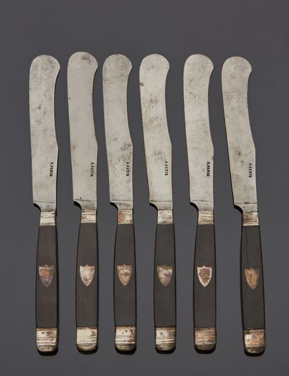 null Set of six large knives, steel blade, ebony handle decorated with a silver shield,...