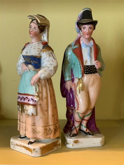 null Jacob PETIT (1796-1868)

Paire de statuettes en porcelaine polychrome et dorée...