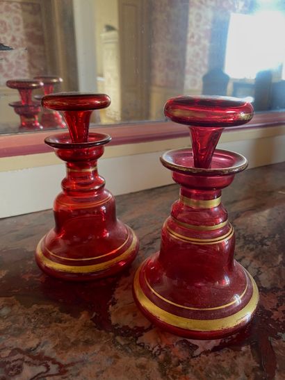 null Two decanters in red crystal. (wear to the gilding)


19th century


Height...