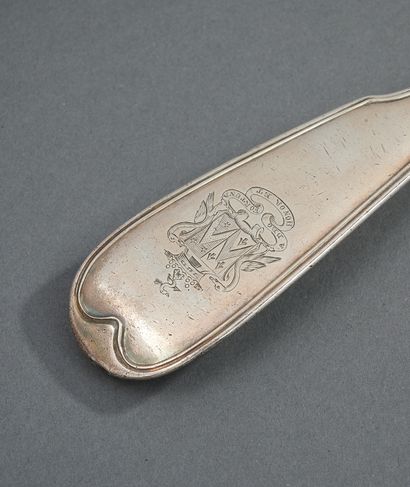 null Ladle in silver model net, engraved with coat of arms of alliance on the spatula...
