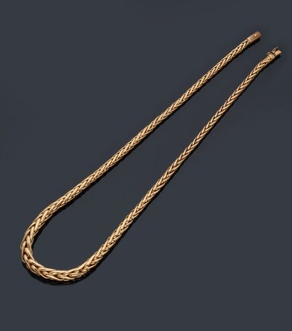 null Necklace in yellow gold 18 k (750 thousandths) with links in fall.

Weight :...