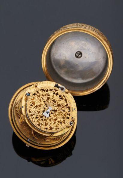 null BARTHELEMY DUHAMEL - Gilt metal onion watch with openwork cock mechanism engraved...