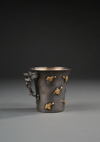 null Silver cup in the taste of the antique with decoration in application of ten...