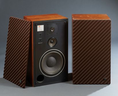 null JBL L50 Pair of three-way speakers, sensitivity 88 db, (New speaker suspension)

Height:...