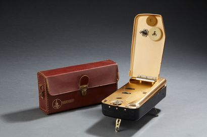 null Emerson Phonograph Wondergram. Portable electrophone and its case. Battery operated...
