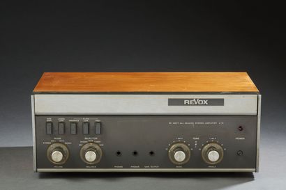 null REVOX A-78. Stereo integrated amplifier of 40 watts per channel under 8 Ohm...