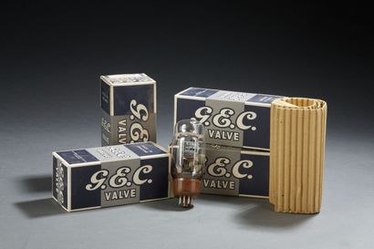 null GEC, GENERAL ELECTRIC. Four KT66 lamps, NOS, U.K. manufacture