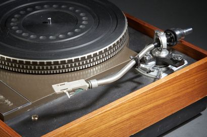 null GARRARD 401. Professional vinyl turntable of the mythical English brand, roller...