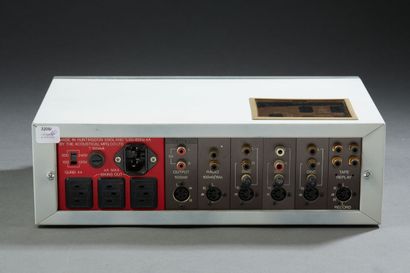null QUAD 44. Preamp. This preamp has the particularity to be able to adjust, with...