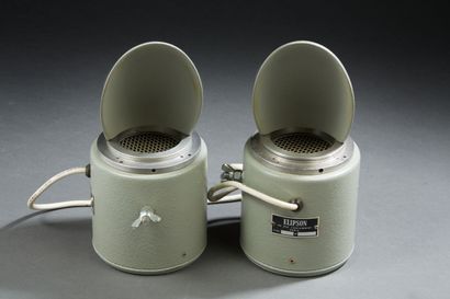 null ELIPSON type C 10, pair of speakers in cast aluminum lacquered gray, circa 1970.

Height...