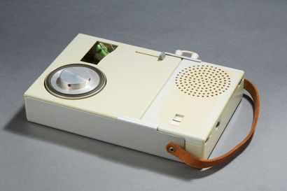 null BRAUN TP-1 The iconic Dieter Rams collection at MOMA in New York. This portable...