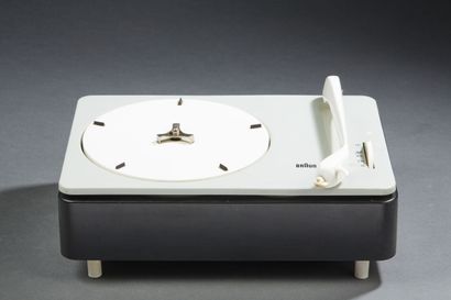 null BRAUN PC3, iconic roller-drive record player designed in 1959 by Dieter Rams...