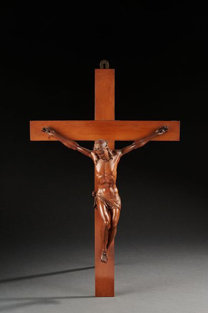 null Atelier dit "Bagard de Nancy" - Christ en croix en bois fruitier sculpté (manque...
