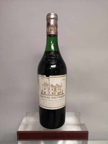null 1 bouteille Château HAUT BRION - 1er Gcc Graves 1973


Étiquette abîmée et légèrement...