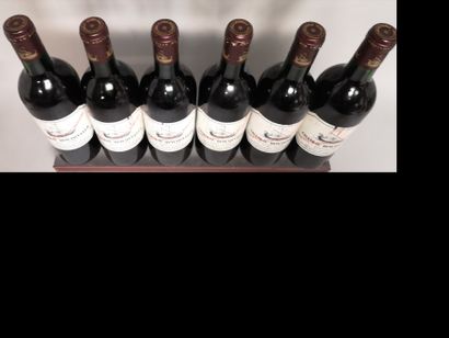 null 6 bottles Château BEYCHEVELLE - 4th Gcc Saint Julien 1990


Marked and slightly...