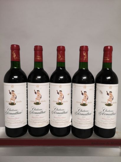 null 5 bottles Château D'ARMAILHAC - 5th Gcc Pauillac 2001


 Labels slightly marked...