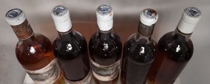 null 5 bouteilles PAVILLON BLANC du Château Margaux - Margaux A VENDRE EN L'ETAT...