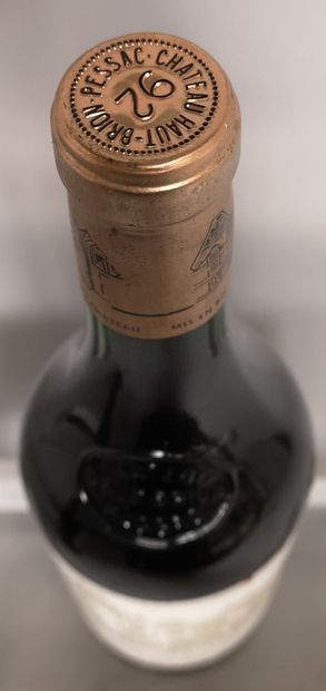 null 1 bouteille Château HAUT BRION - 1er Gcc Graves 1992


Étiquette légèrement...