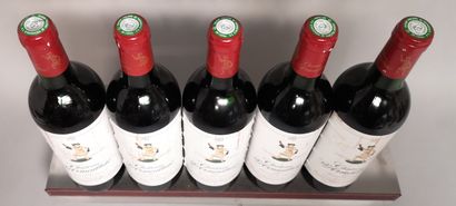 null 5 bottles Château D'ARMAILHAC - 5th Gcc Pauillac 1990


Marked labels. 3 slightly...