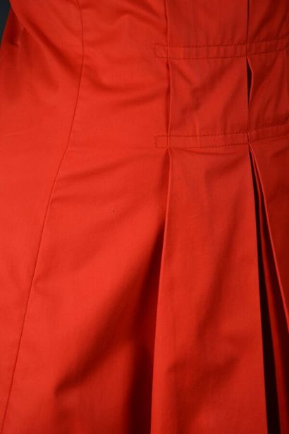  CELINE 
Robe d'été Céline. Elle est taillée dans un coton de couleur rouge vermillon.La...