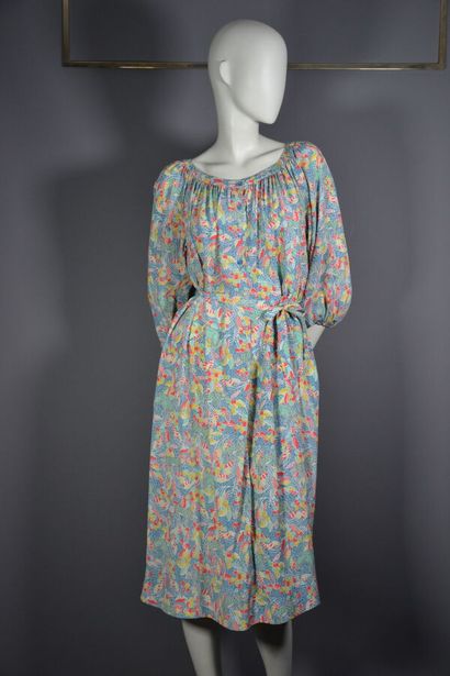 null GUY LAROCHE

Robe d'été GUY LAROCHE Diffusion Paris. Circa 1970.

Elle est taillée...